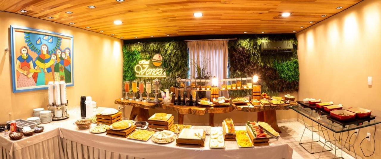 Hotel Veneza 이타부나 외부 사진